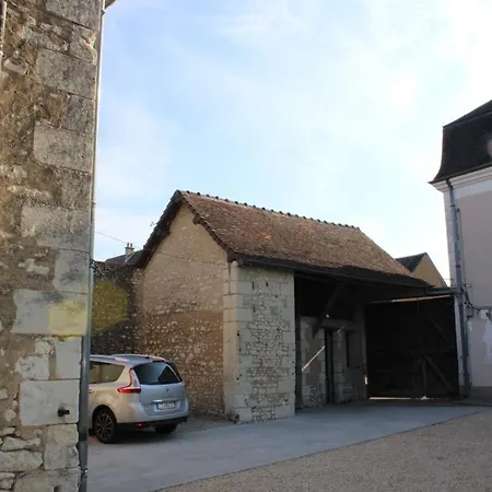 Szálloda Coliwork Le Saint Dange-Saint-Romain