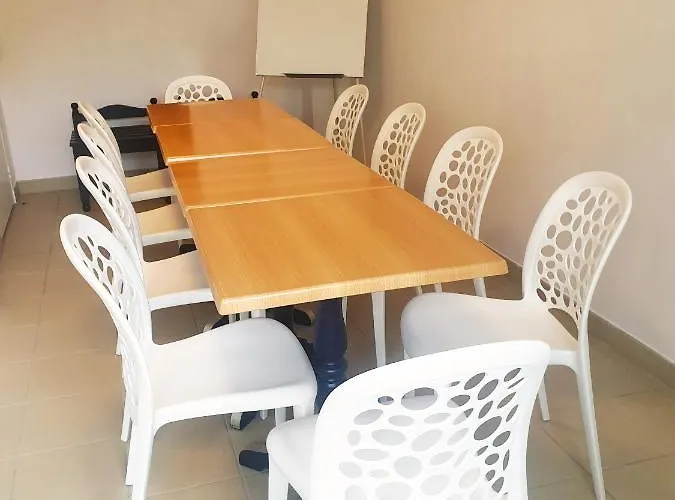 Coliwork Le Saint Hotel